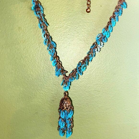 Blue / teal brass vintage looking necklace - Picture 2 of 5